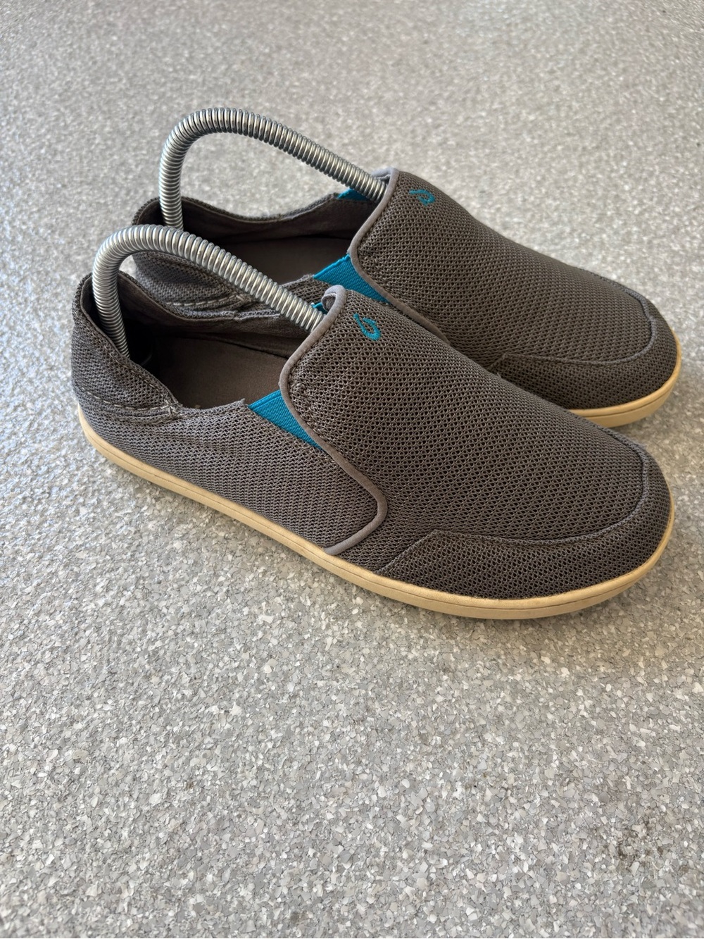 Boys Olukai meah slip on shoes size 6